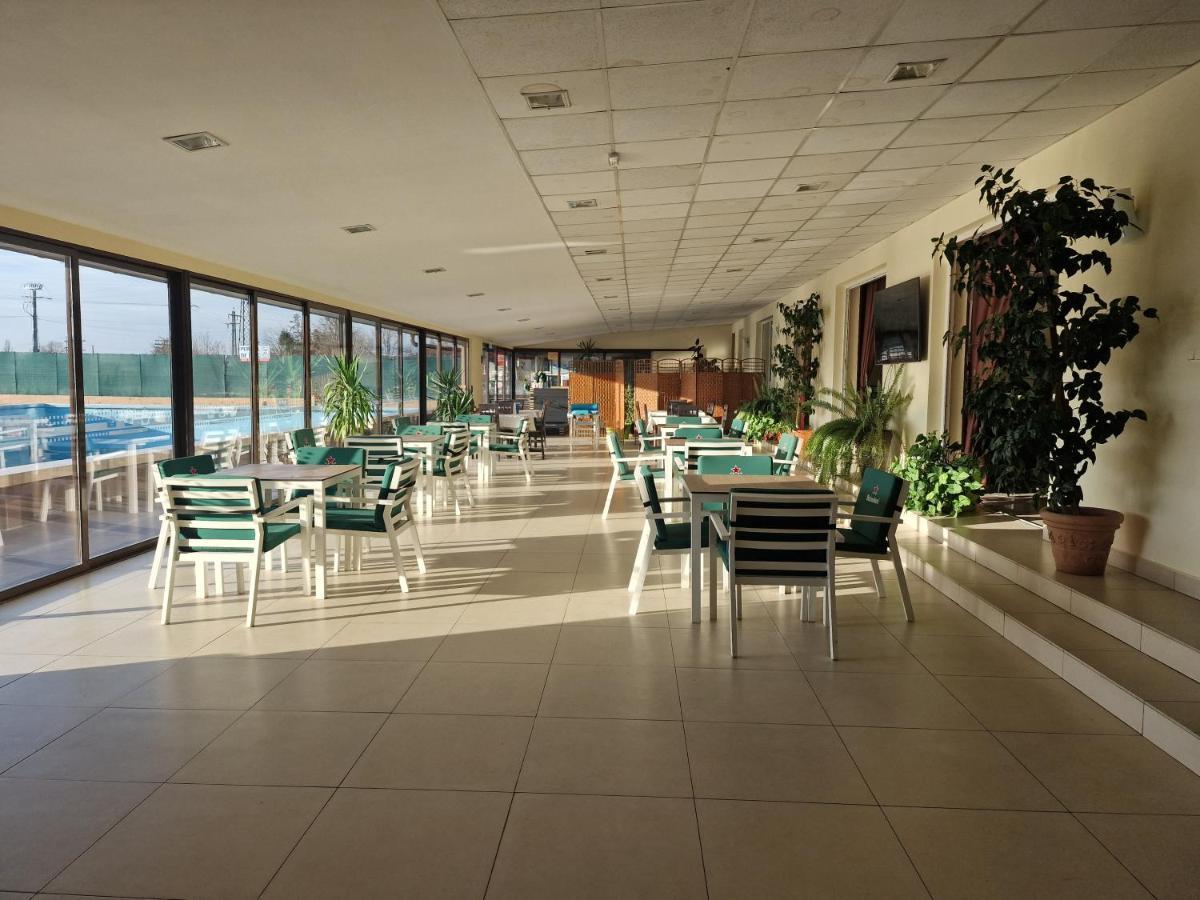 Motel Laguna Beius Bagian luar foto